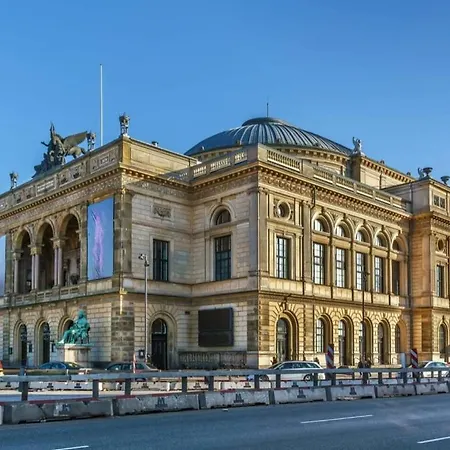 Penthouse W/rooftop Terrace In Latin Quarter شقة *