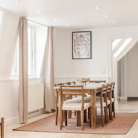 Penthouse W/rooftop Terrace In Latin Quarter דירה *